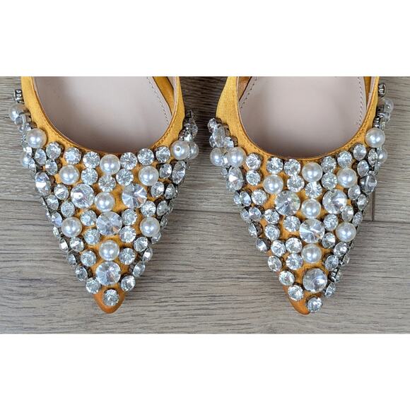Azalea Wang Amelia Heels Pumps 6 Gold Satin Rhinestone Pearl Embellished 4" NEW - Picture 5 of 12